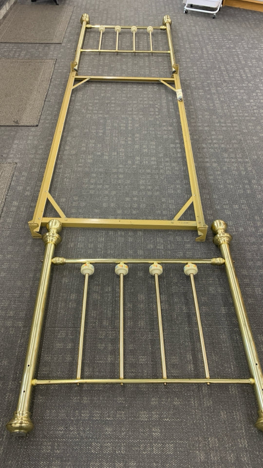 BRASS TWIN BED FRAME W/CERAMIC FLORAL BALL DETAILS.