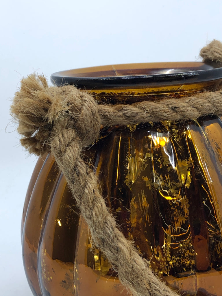 GOLDEN MERCURY CANDLE HOLDER W/ROPE.