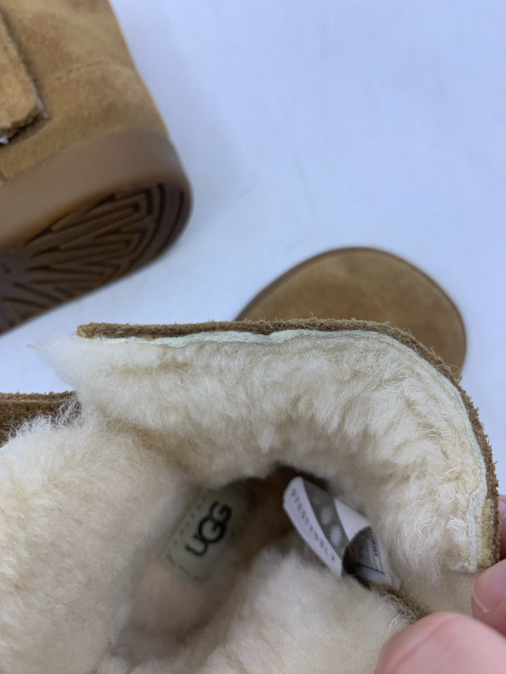 UGG Size 4-5 Winter Boots