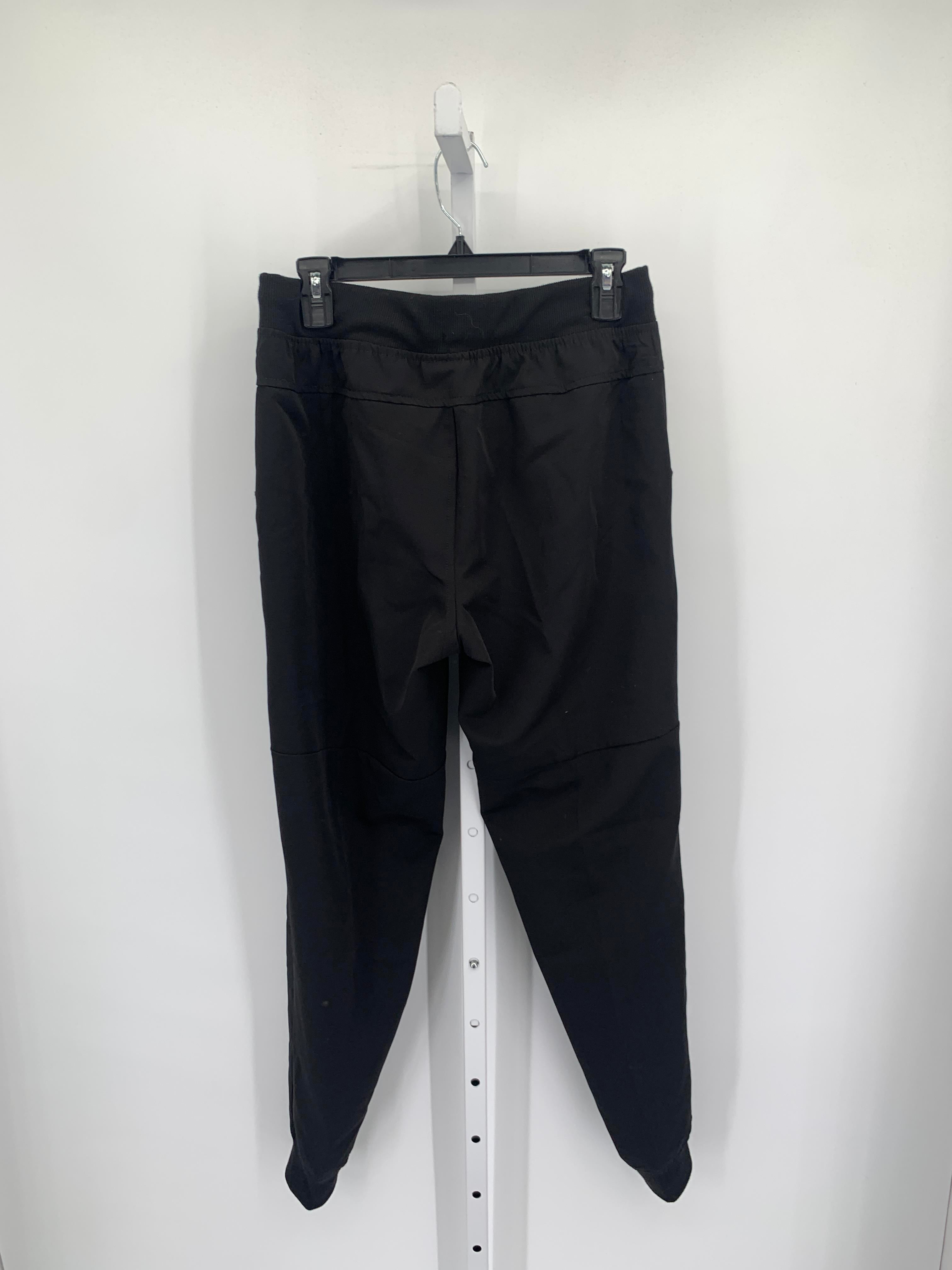 DRAWSTRING WAIST JOGGER.