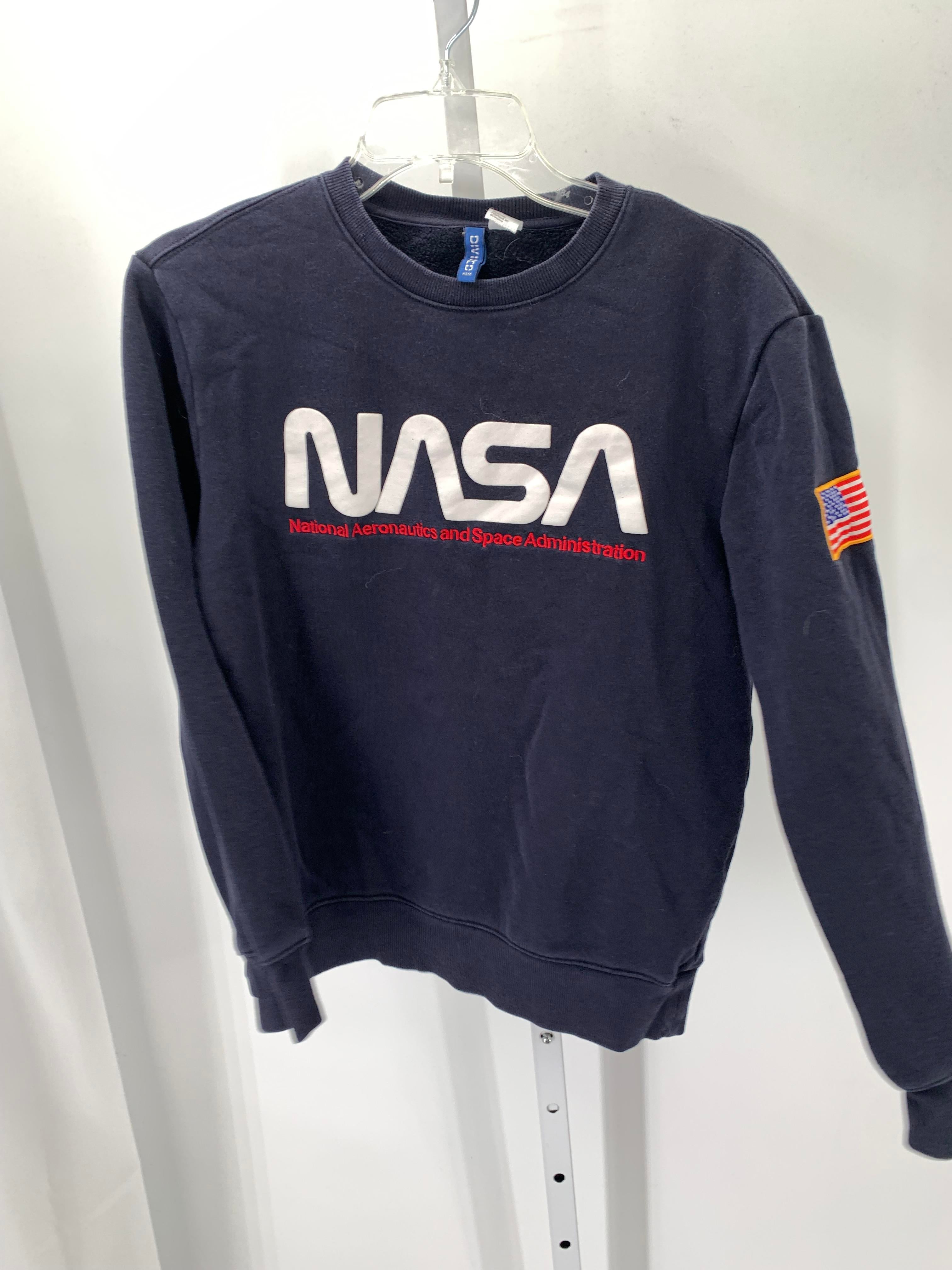 Divided Size X Small Juniors Long Sleeve Shirt