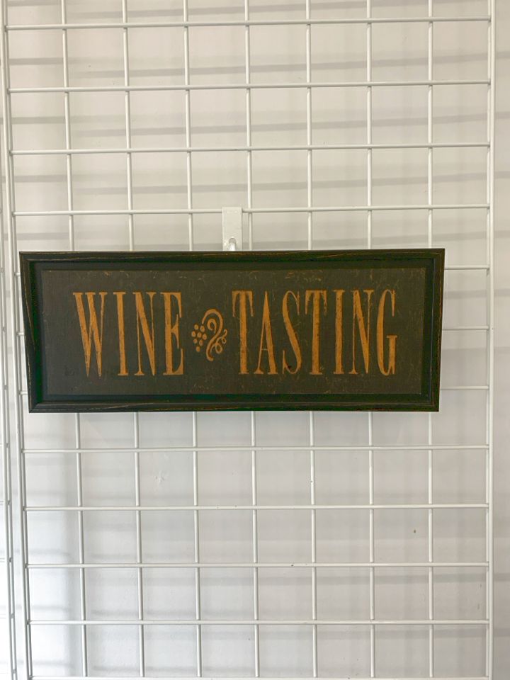 WINE TASTING WALL HANGING.