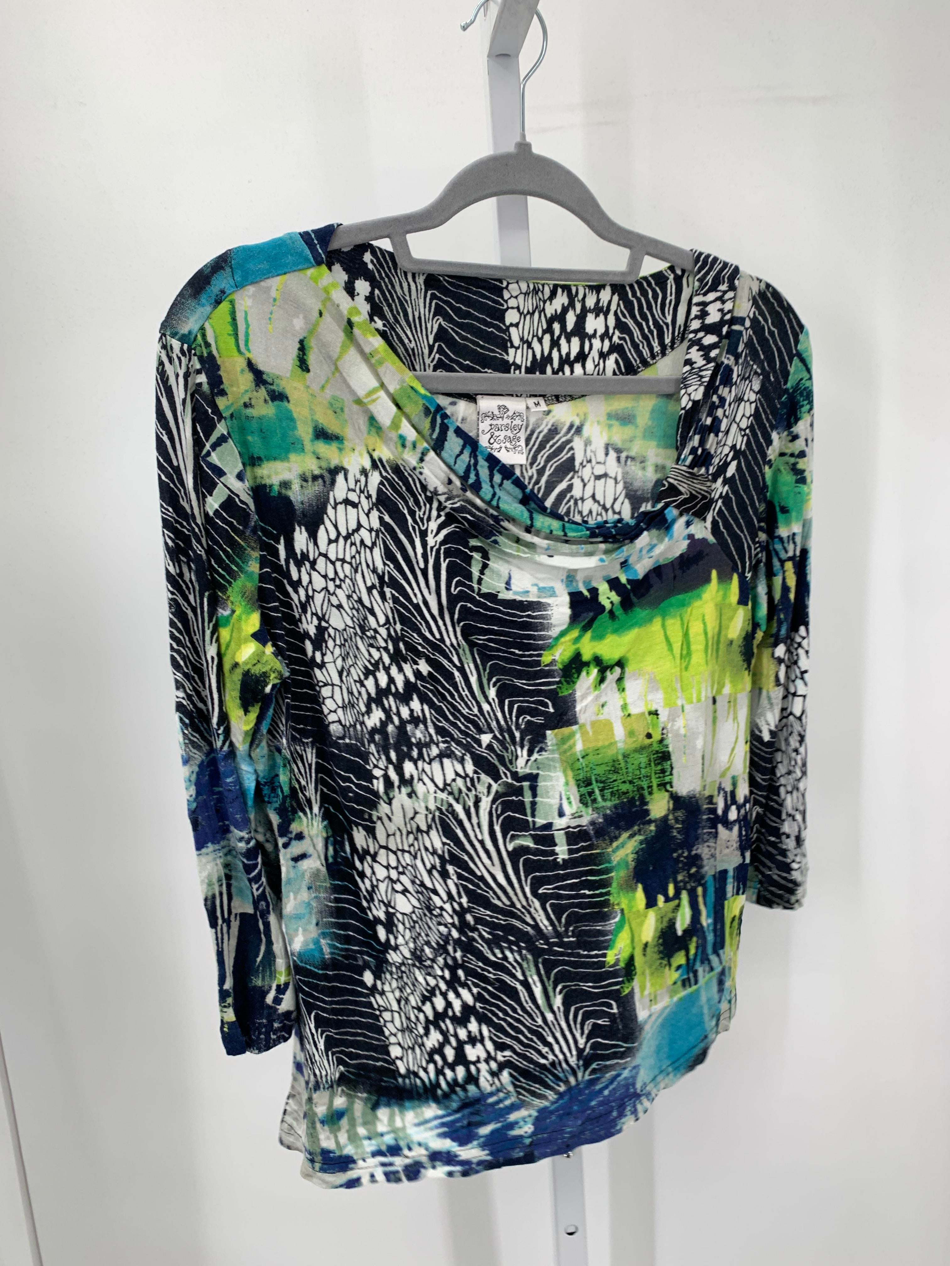 Size Medium Misses 3/4 Sleeve Shirt