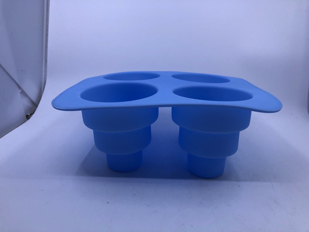 4 MINI CAKE MOLDS BLUE SILICONE.