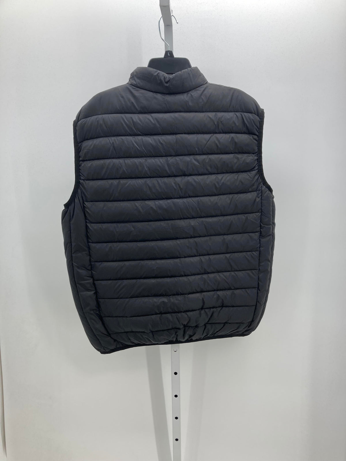 NEW ZIP UP PUFF.