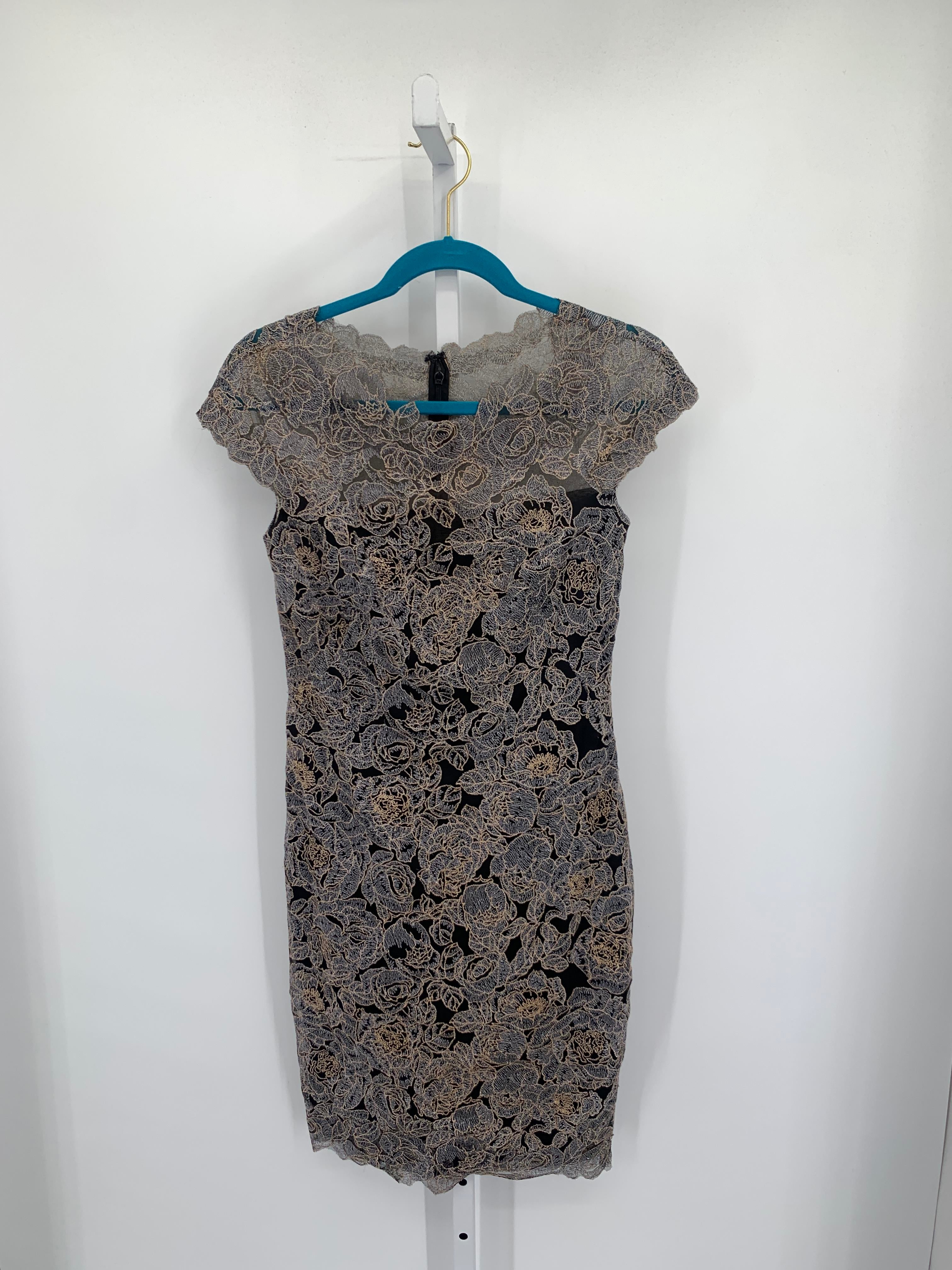 Size 2 Misses Short Sleeve Dress