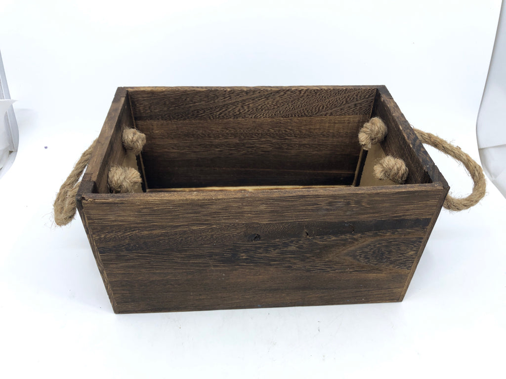 WOODEN TOTE W/ROPE HANDLES.