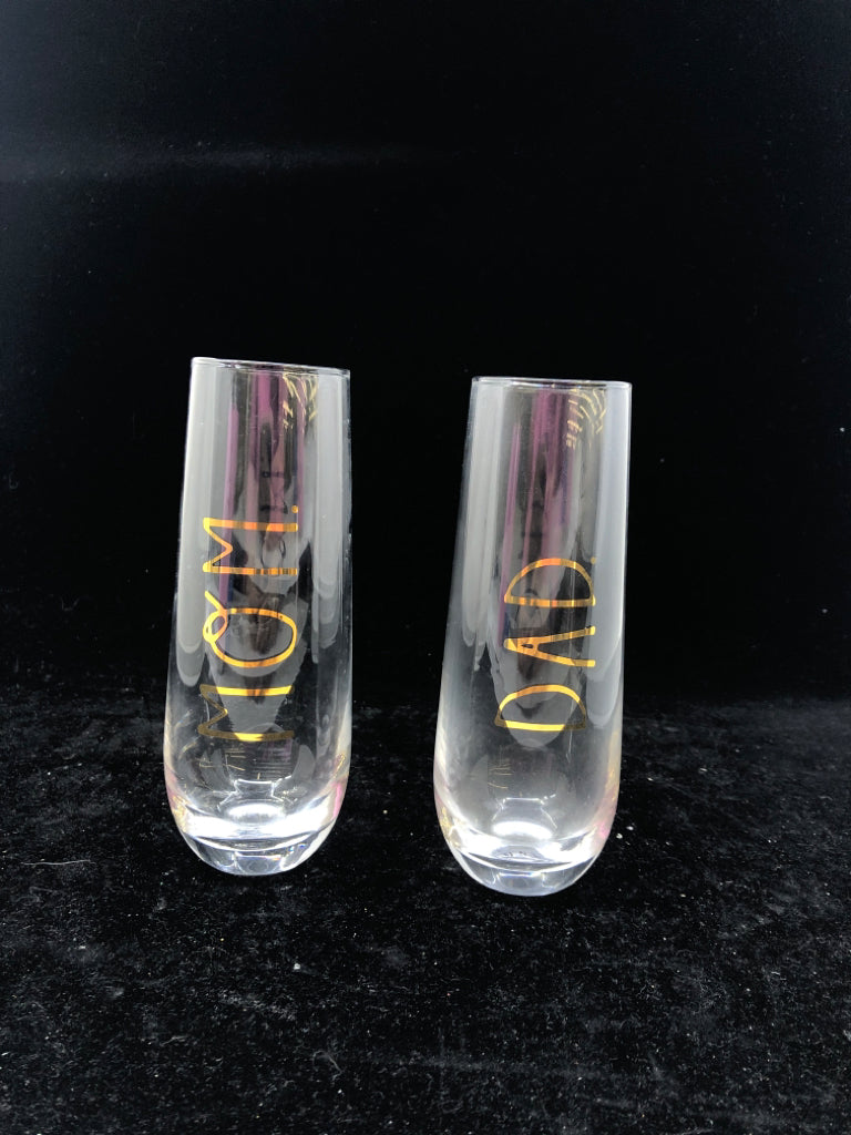 2 MOM AND DAD RAE DUNN GLASSES.