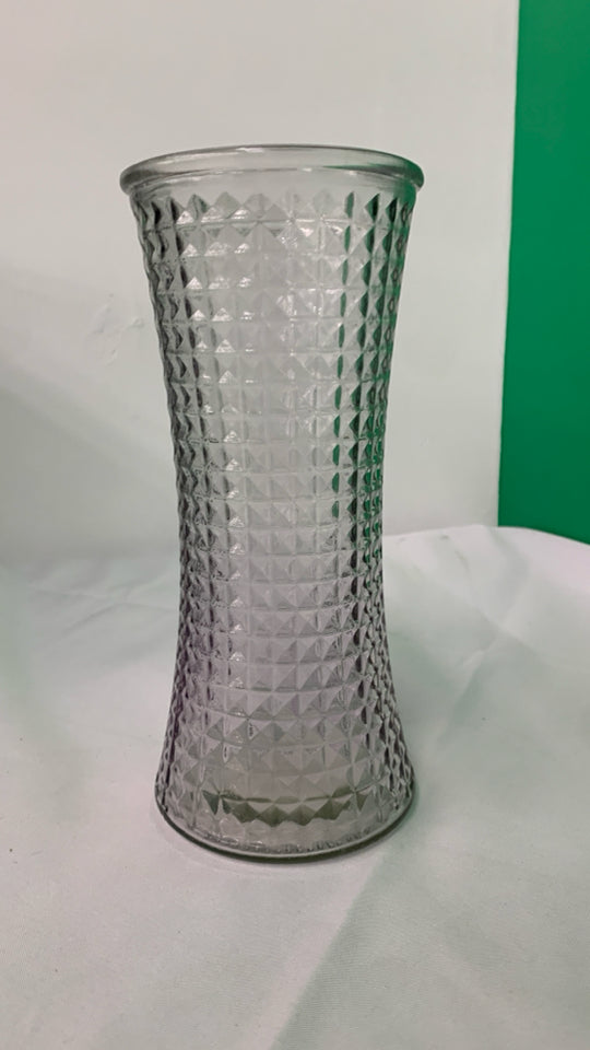 SQUARE PATTERN VASE.