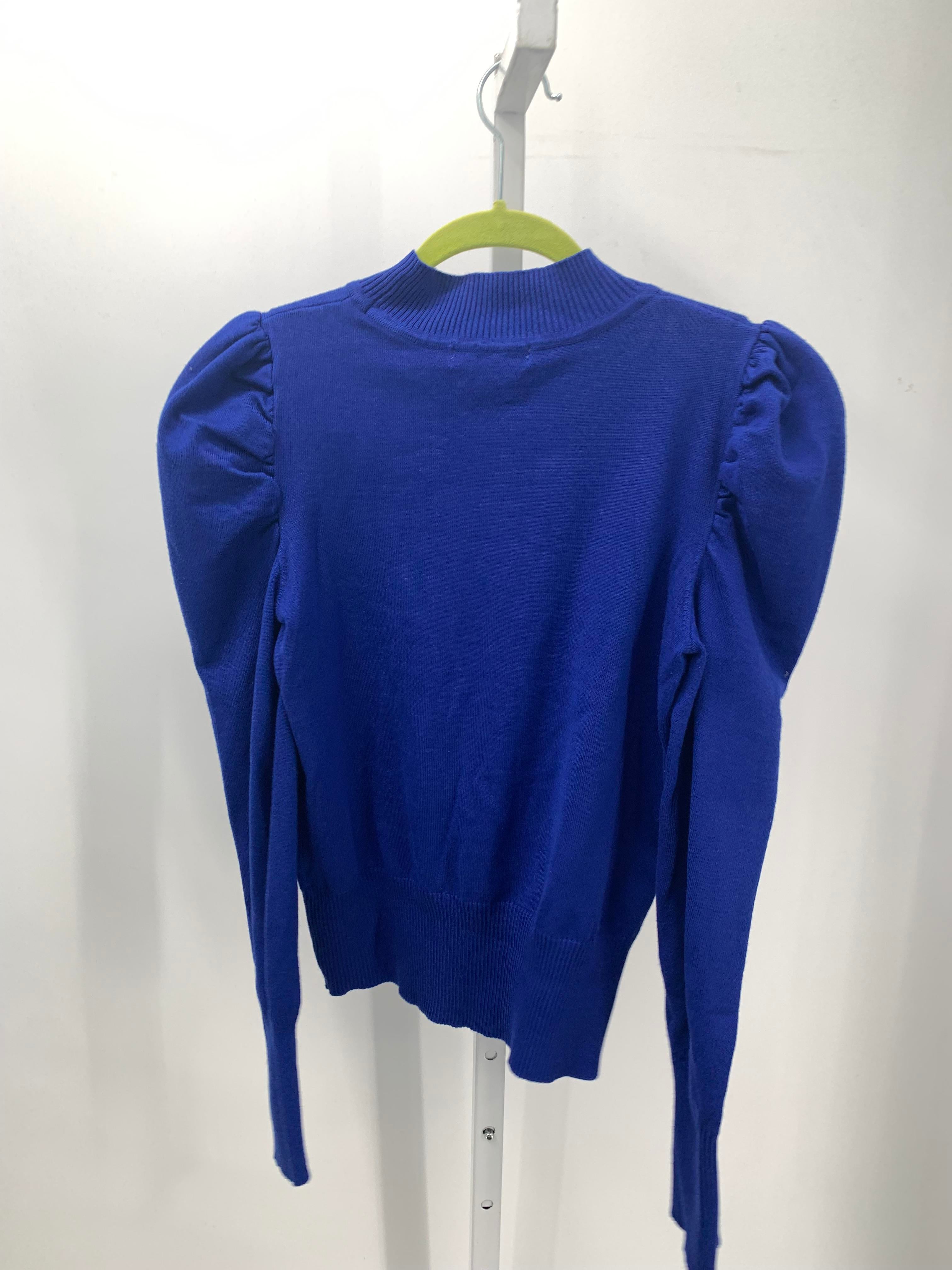 Size Large Juniors Long Sleeve Sweater