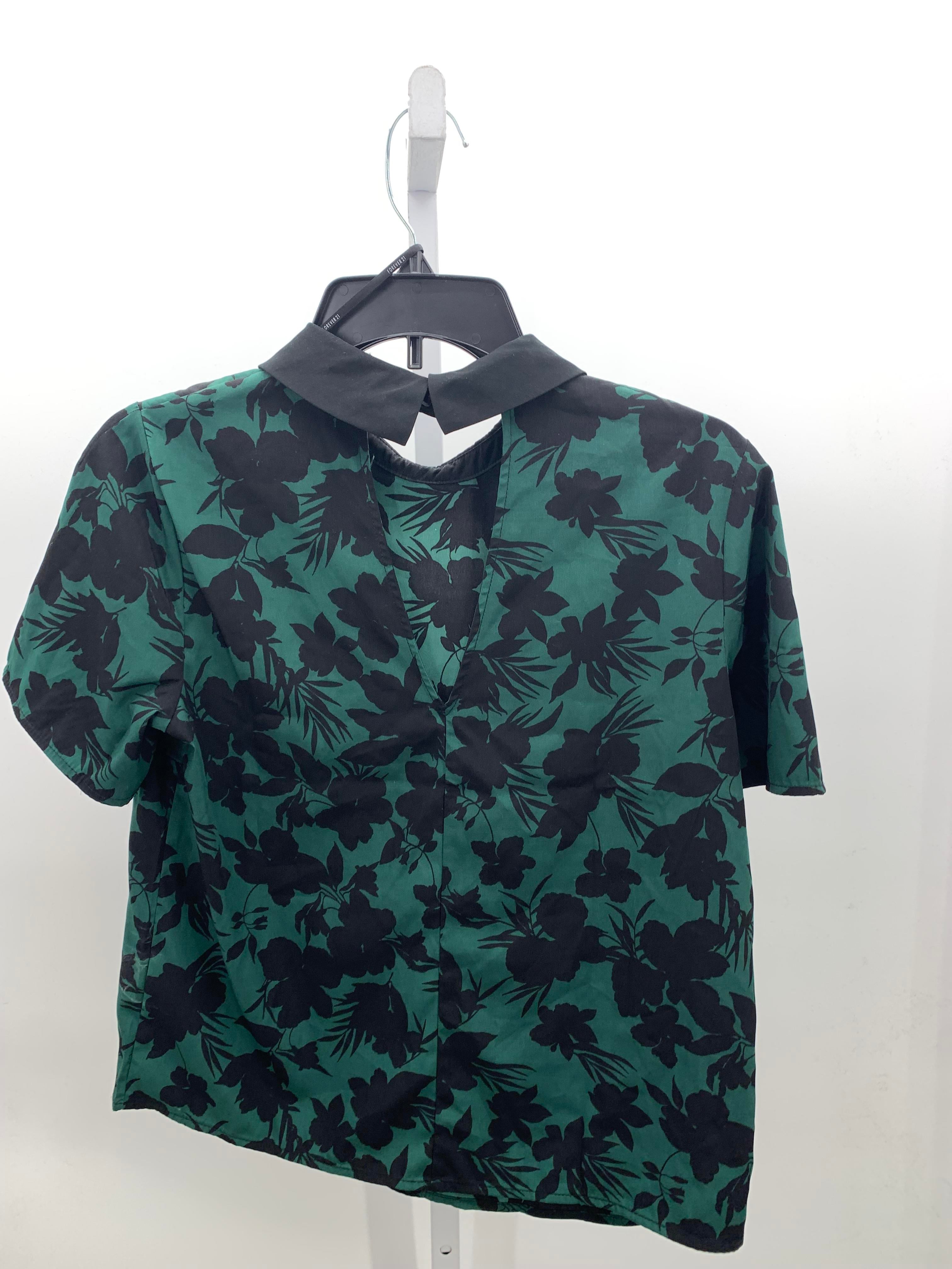 Forever 21 Size Medium Juniors Short Sleeve Shirt
