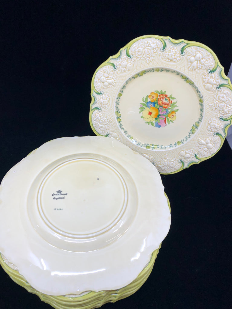 10PC VTG CREAM DINNER PLATES W/ GREEN RIM.
