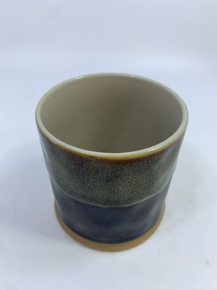 2-TONED BROWN & BLUE DIPPED CERAMIC CUP UNDER THE SUN.