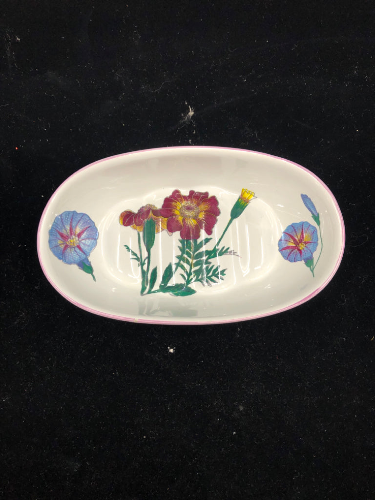 FLORAL SOAP DISH.