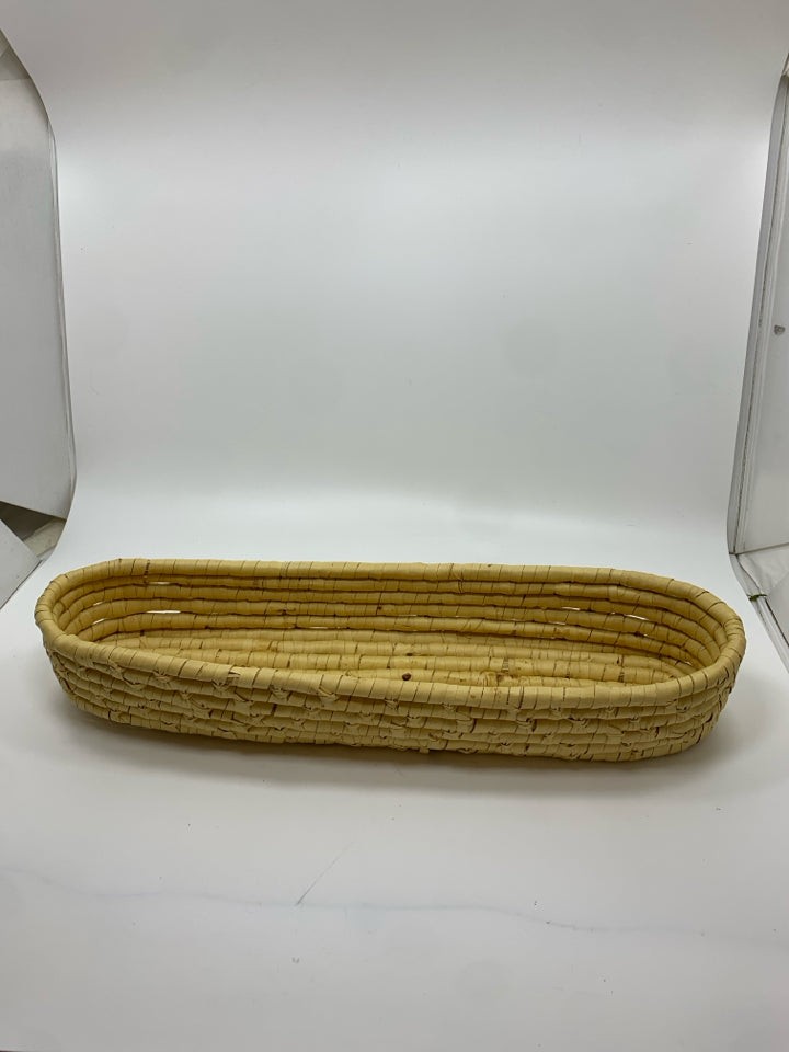 OVAL WOVEN BASKET TRAY.