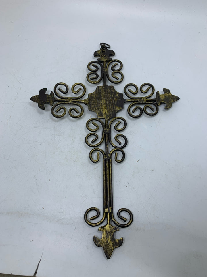 RUSTIC METAL CROSS WALL HANGING.