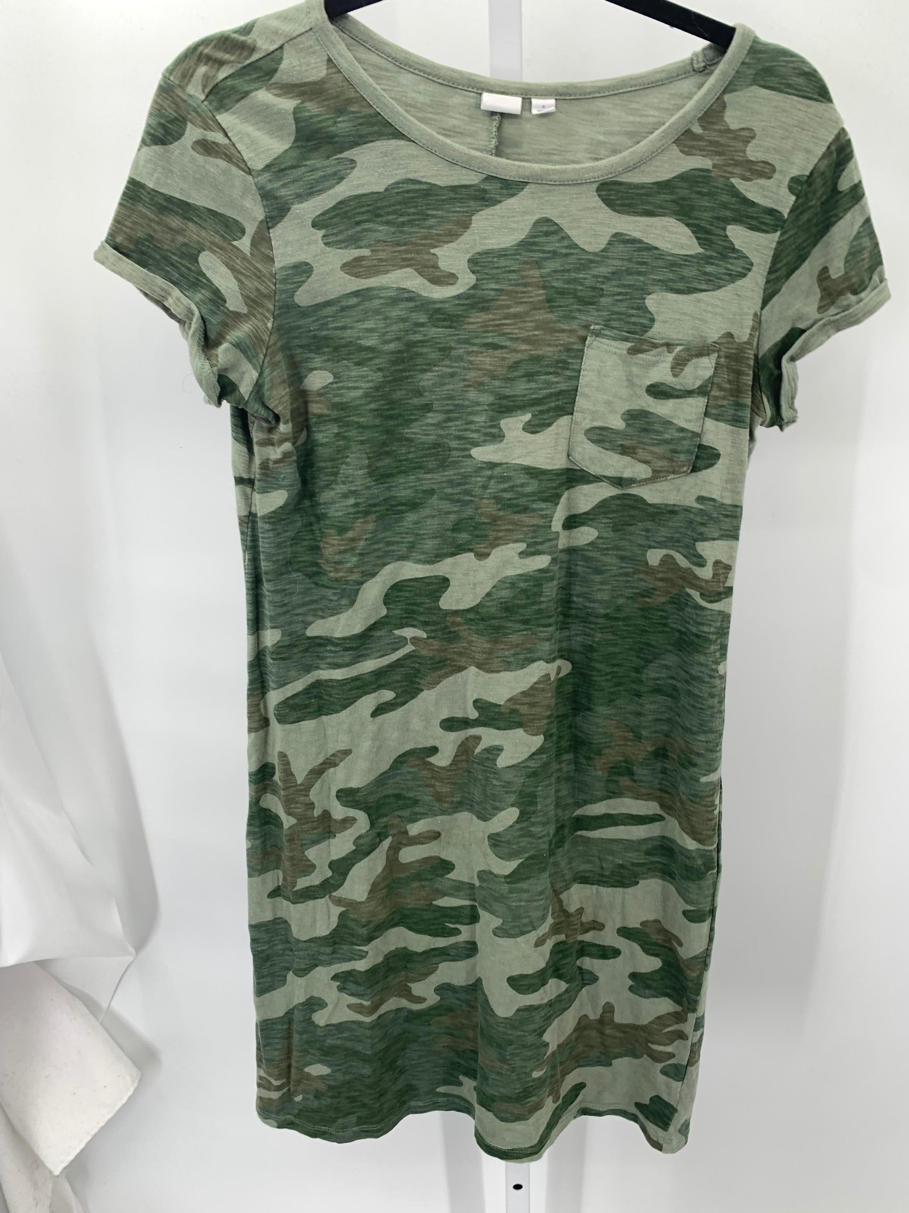 Gap Size Small Misses Short Sleeve Dress
