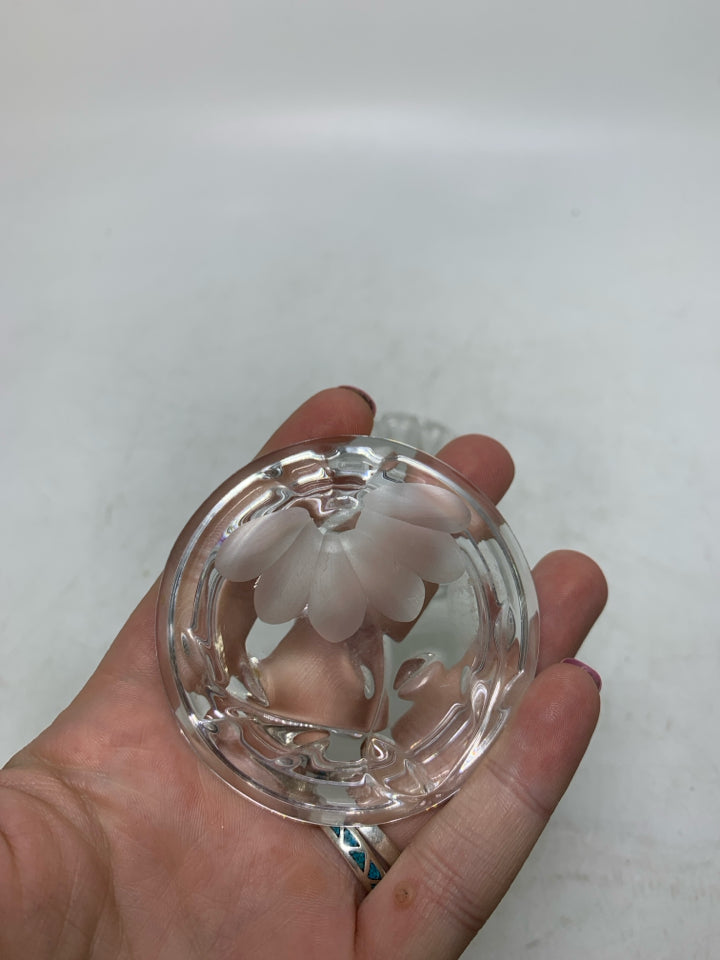 GLASS TEXTURED TRINKET BOX W/ ETCHED FLOWER.