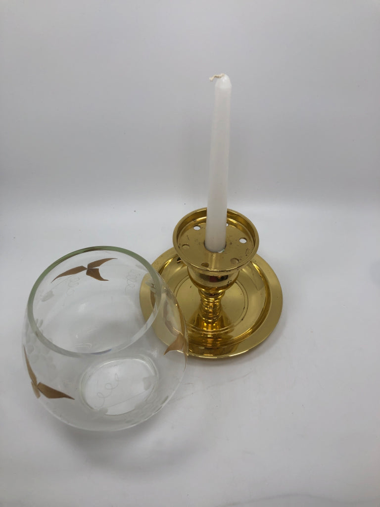 POLISHED BRASS HURRICANE LAMP W/ETCHED GLASS SHADE.