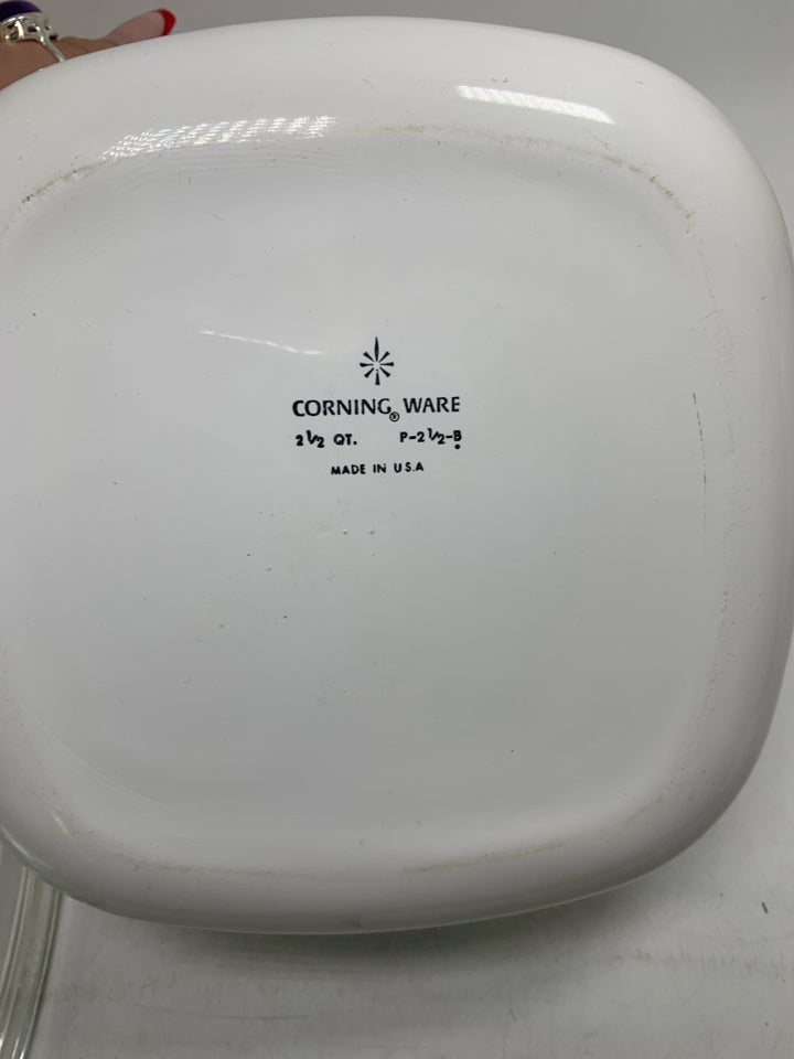 BLUE CORNFLOWER CASSEROLE DISH W/ LID.