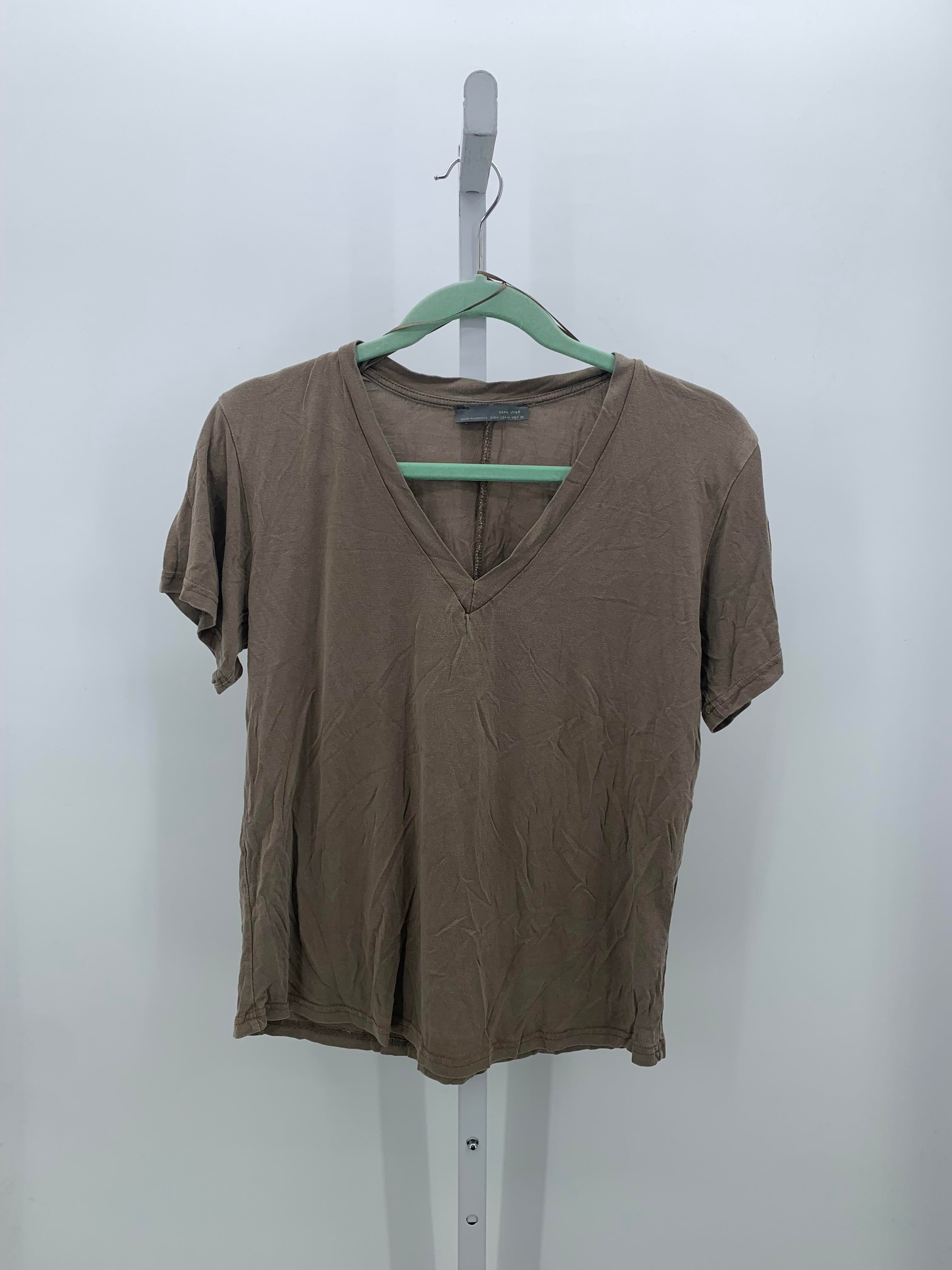 Zara Size Medium Juniors Short Sleeve Shirt