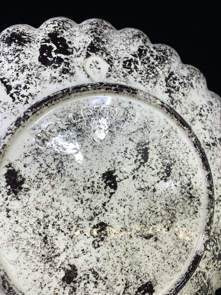 VTG BLACK SPECKLED PLATE HOLLAND MOLD.