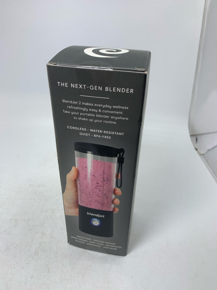 NIB BLENDJET PORTABLE BLENDER.