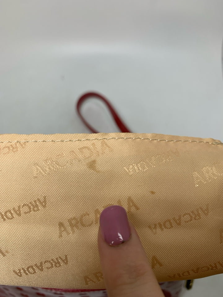 Arcadia Red Patent Lego Embossed Zip Top Shoulder Bag *Minor Interior Stains