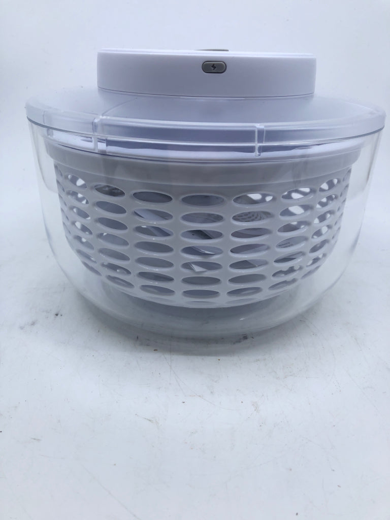 NEW OUT OF BOX ELECTRIC SALAD SPINNER.