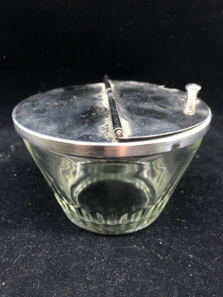 VTG GLASS SUAGR BOWL W METAL LID.