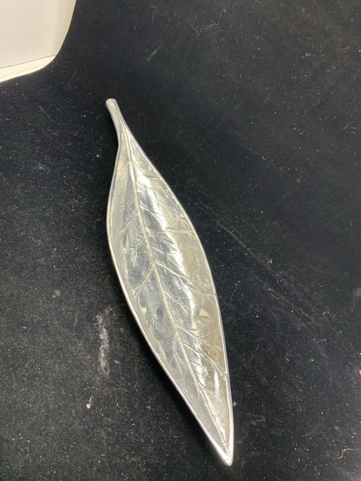 SILVER FEATHER BOWL.