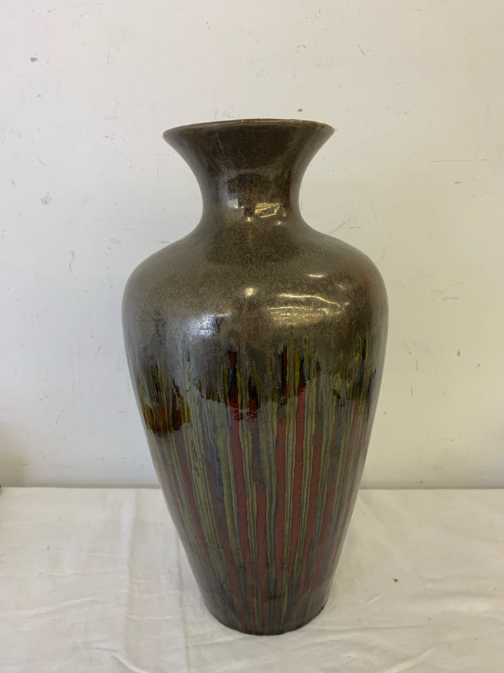 METALLIC BROWN/ORANGE VASE.