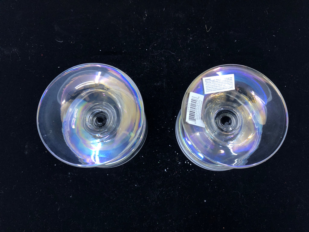 2 IRIDESCENT TAPER CANDLE HOLDER.