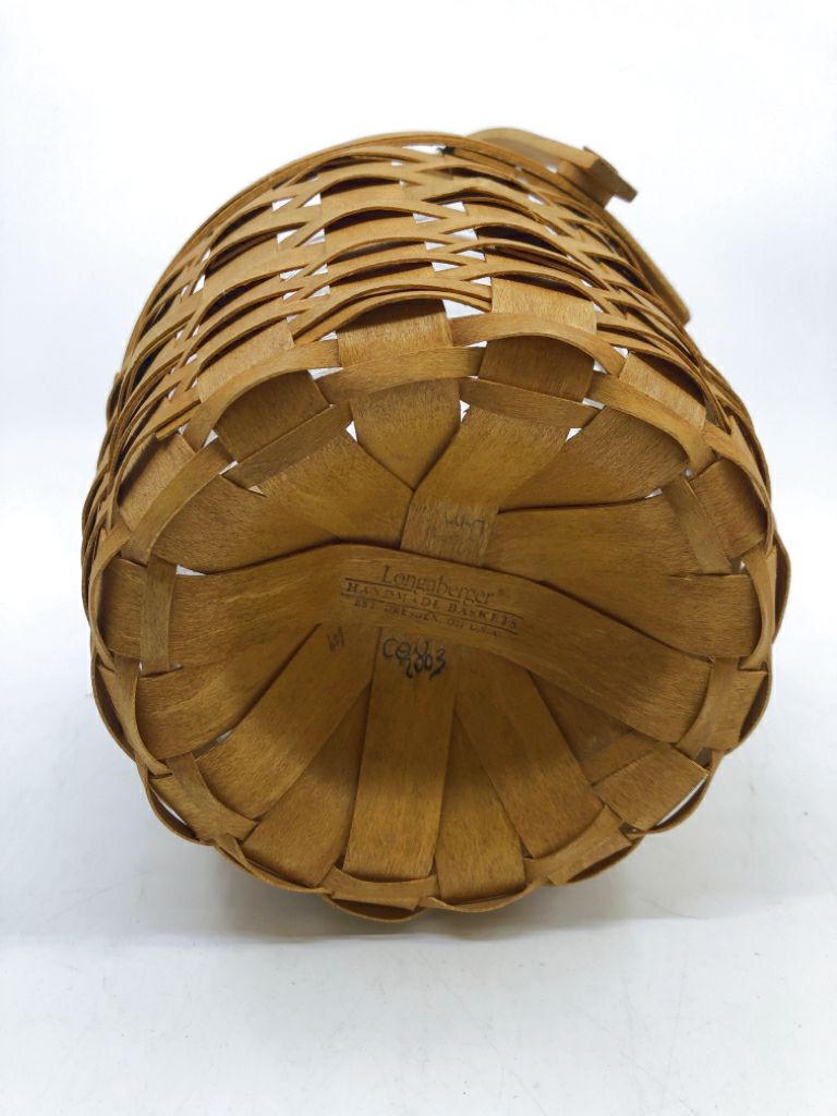 2003 ROUND BASKET, PROTECTOR, SWING HANDLE.