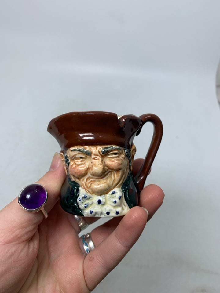 MINI OLD CHARLEY CREAMER.