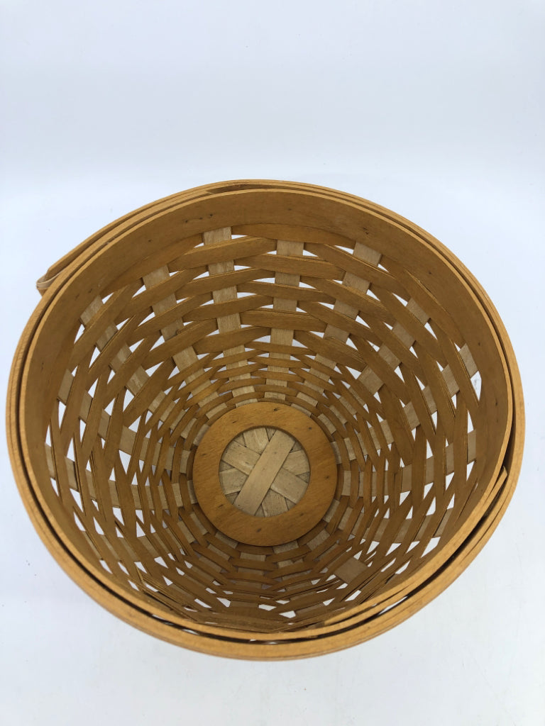 2004 TWO TONED ROUND BASKET.