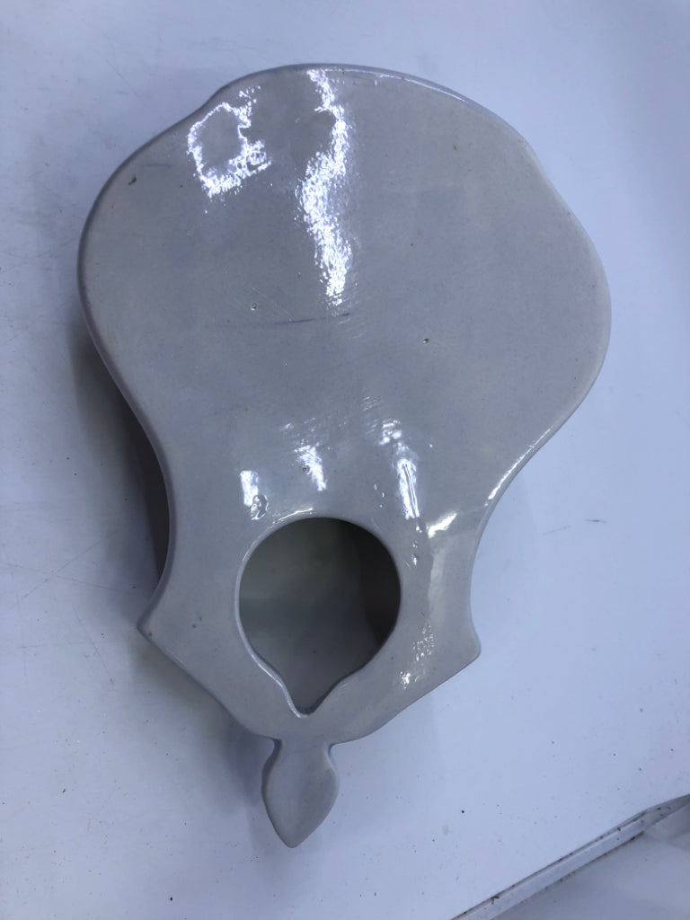2 PIECE GRAPE EMBOSSED CERAMIC WALL FOUNTAIN.