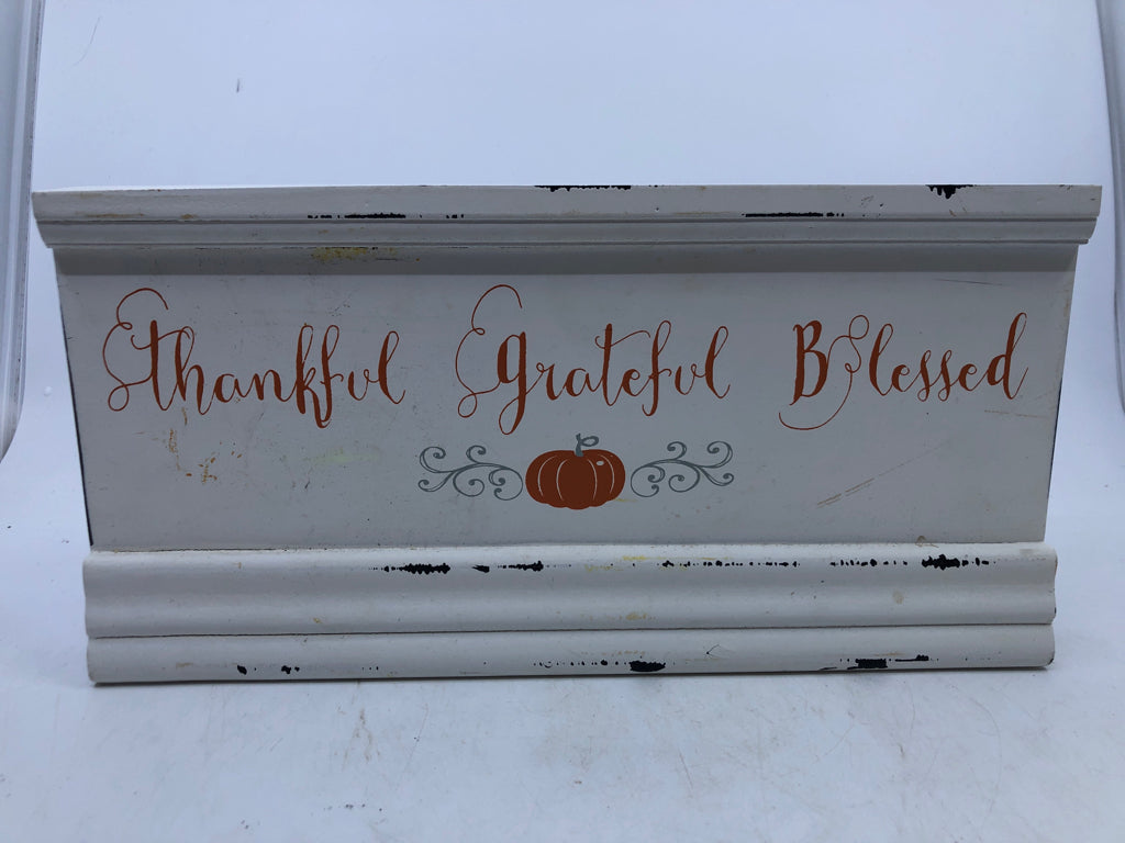 THANKFUL WHITE W PUMPKIN BLOCK SIGN.