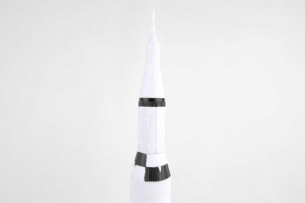 Space Adventure Saturn V Model