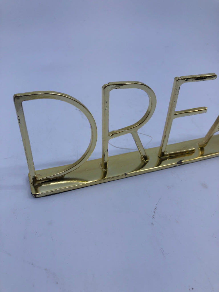 DREAM GOLD METAL DESK DECOR.