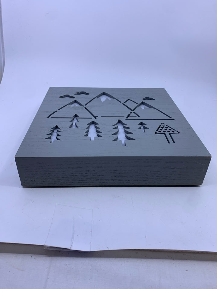 MOUNTAIN TREES LIGHT UP BOX WALL DECOR.