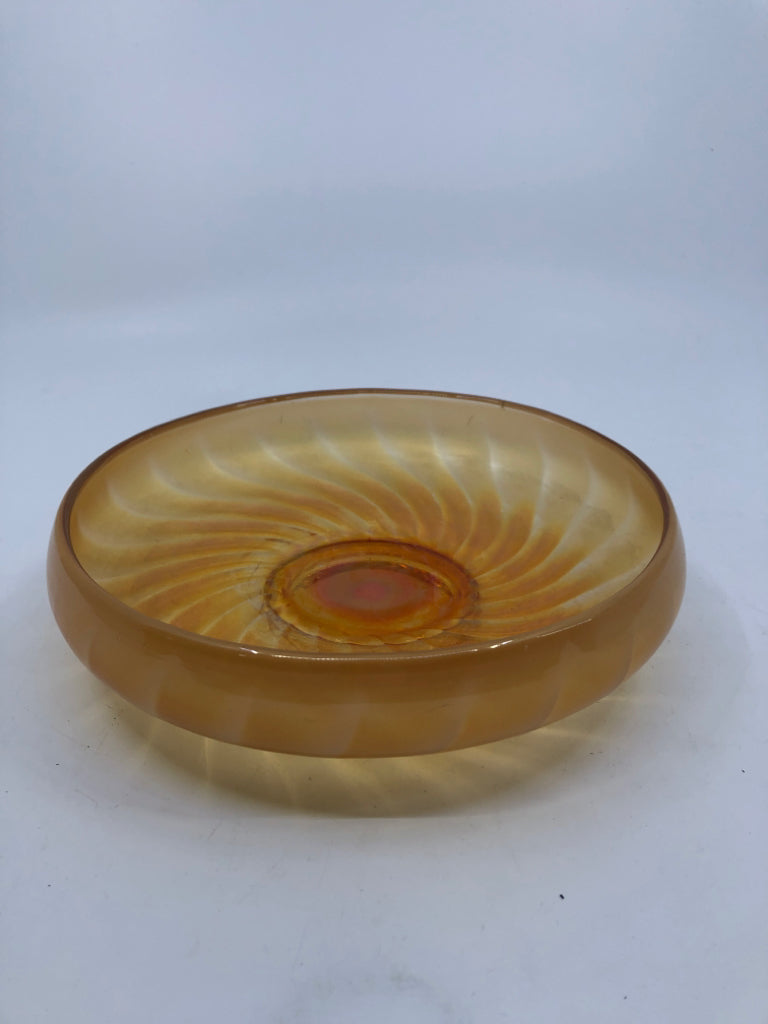 VTG PEACH IRIDESCENT CARNIVAL GLASS BOWL.