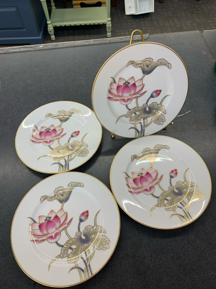4 FLORAL DESSERT PLATES W GOLD ACCENTS.