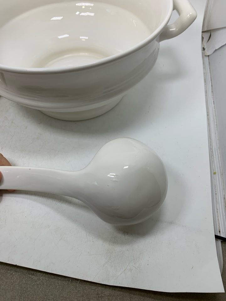 LARGE HEAVY SOUP TUREEN W/ LADLE & LID.