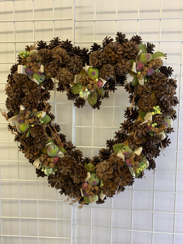 THE HEART OF CHRISTMAS WREATH.