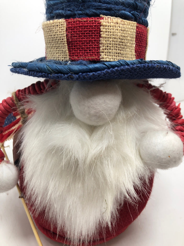 UNCLE SAM GNOME WITH AMERICANA HAT+FLAG.