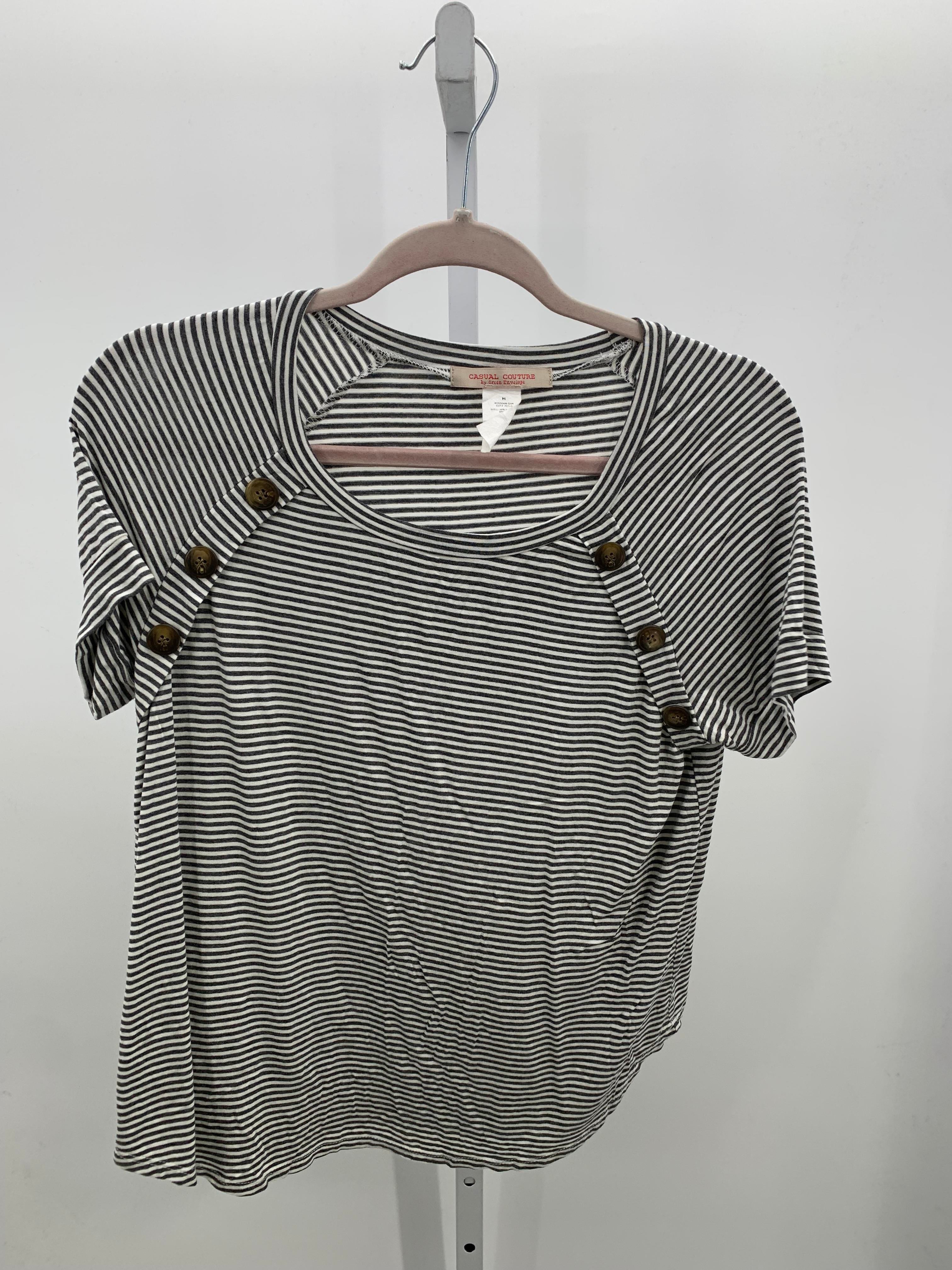 Size Medium Misses Short Sleeve Shirt