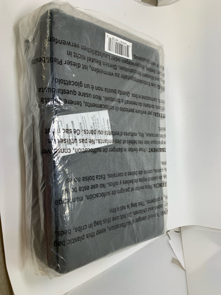 NIB CUP COZY PILLOW 3 CUP HOLDER.