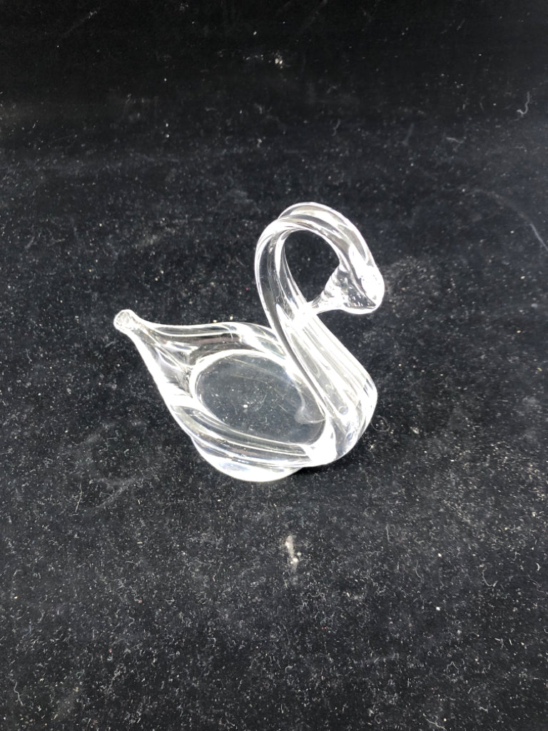 GLASS SWAN SMALL SOAP DISH.