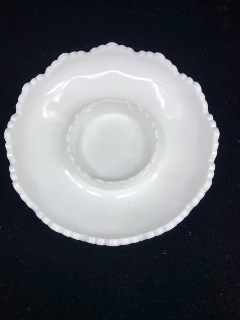 VTG LARGE MILK GLASS HOBBNAILED ASH TRAY.